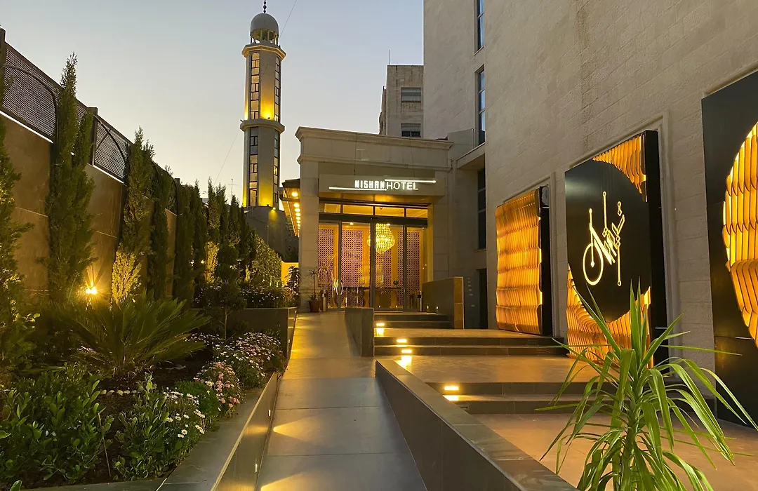 Nishan Hotel-1