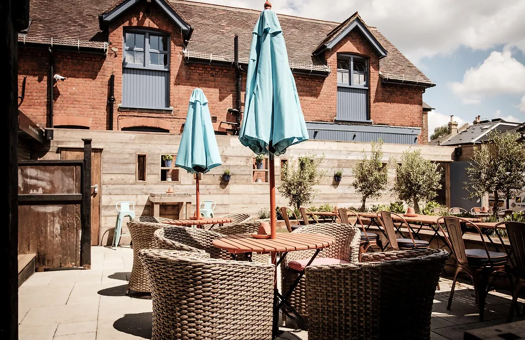 The Queen'S Head-1