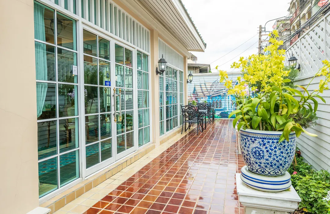 The Orchid House 153-1