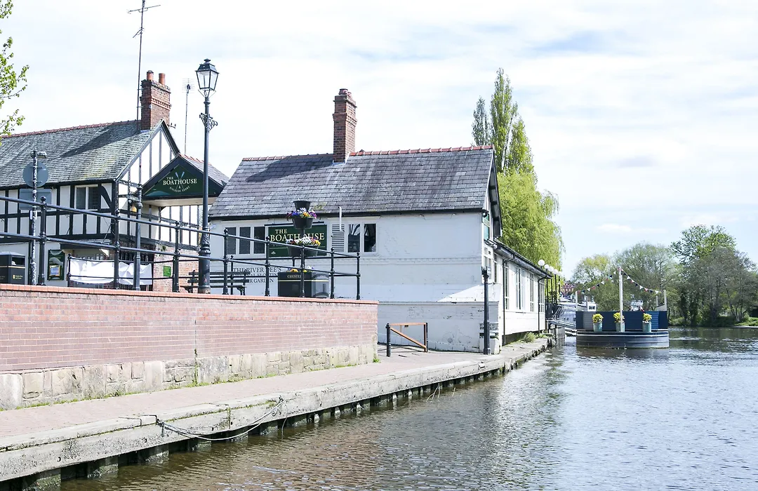 The Boathouse Inn & Riverside Rooms-1
