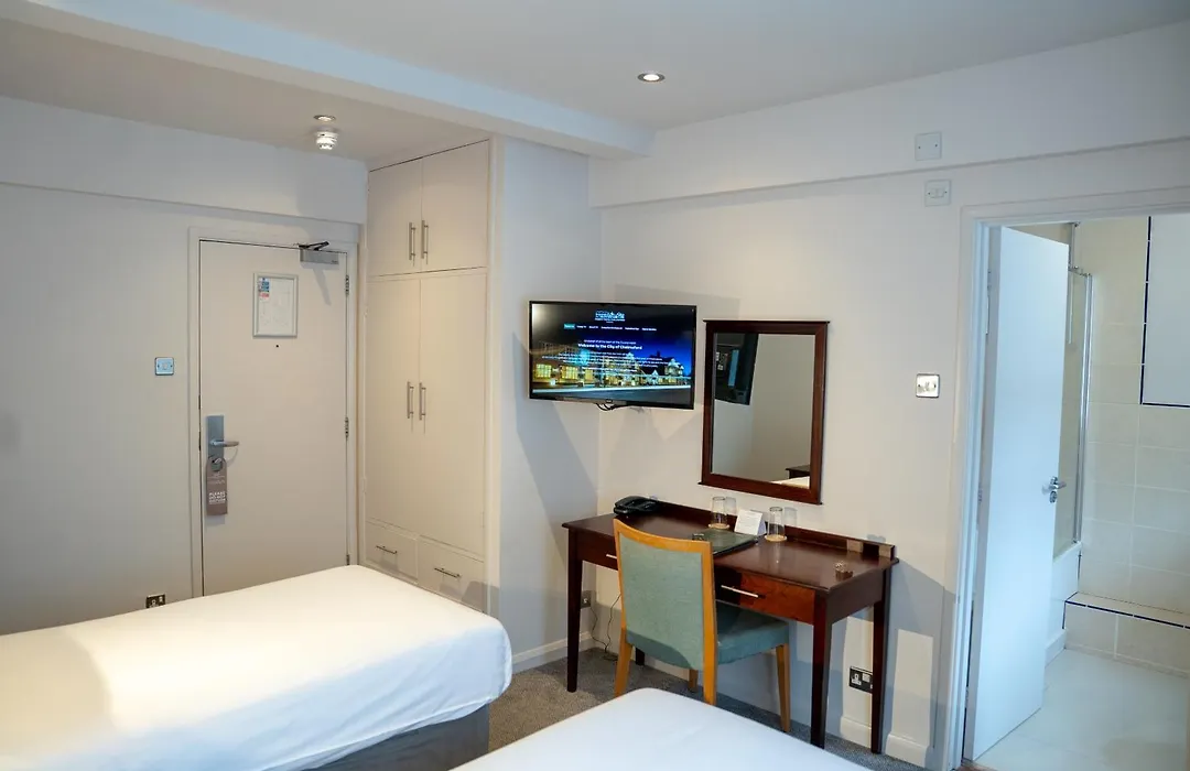County Hotel-1