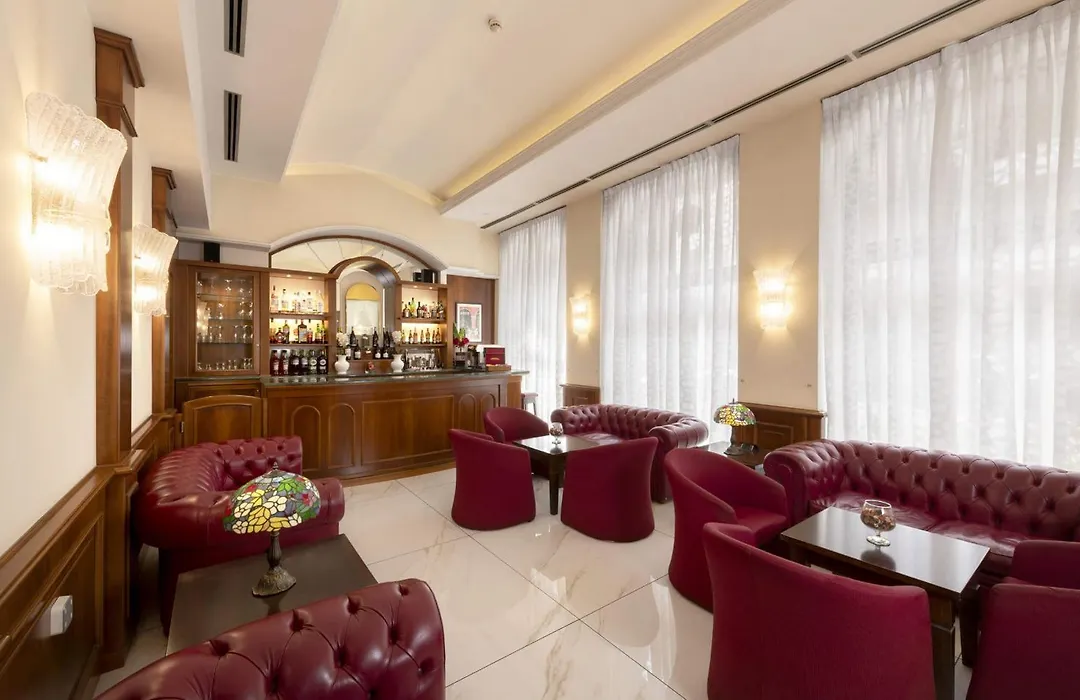 Lancaster Hotel-1