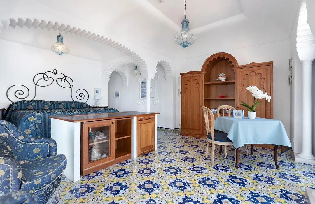 Hotel La Tonnarella-1