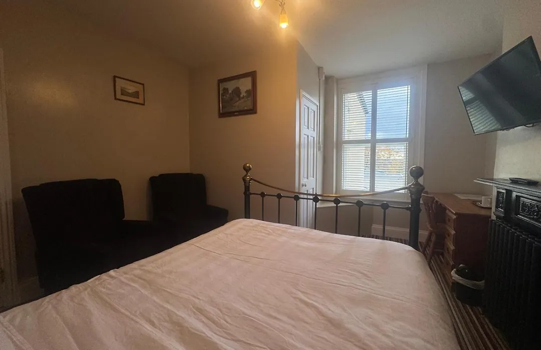 Norfolk Guest House-1