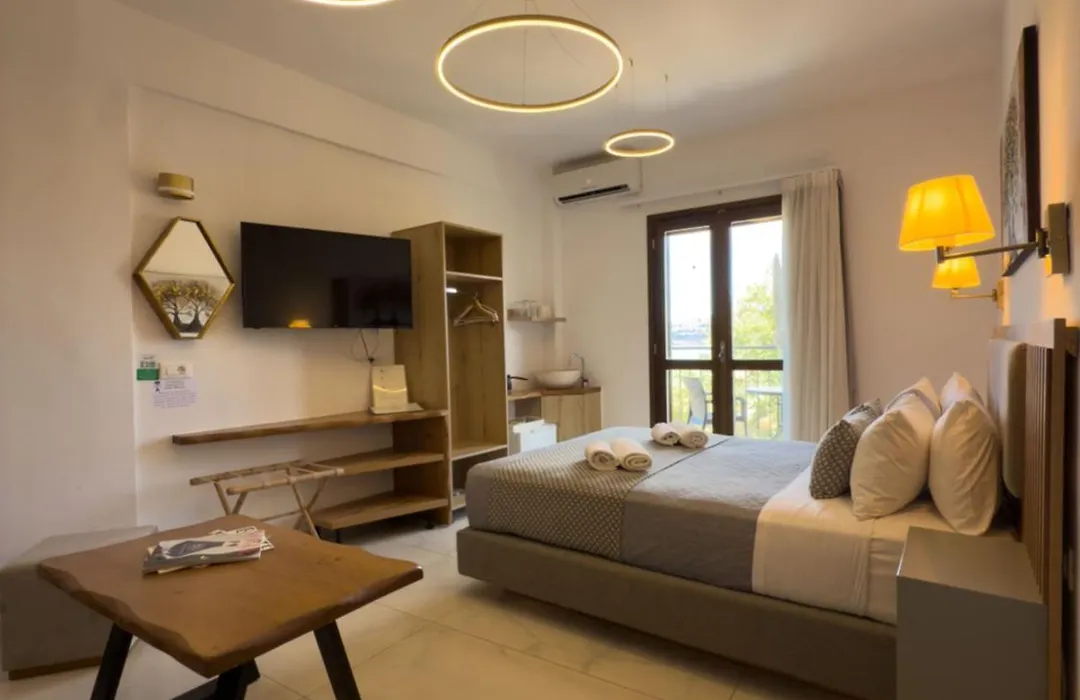 Deluxe Suites-1