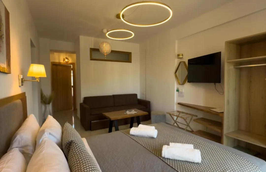 Deluxe Suites-1
