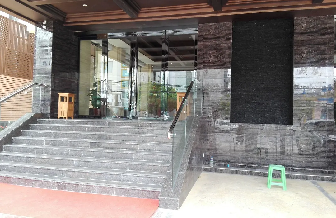 The Home Hotel-1