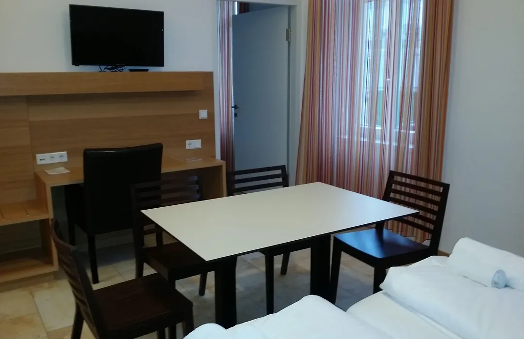 Hotel Aton-1