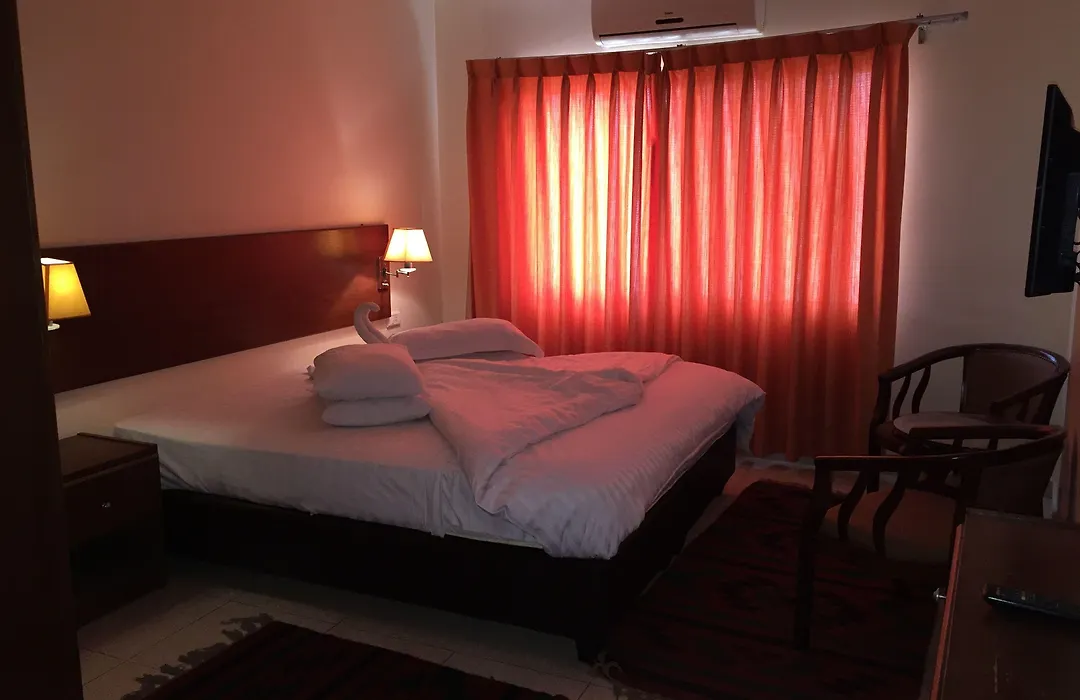 Zaina Plaza Hotel-1