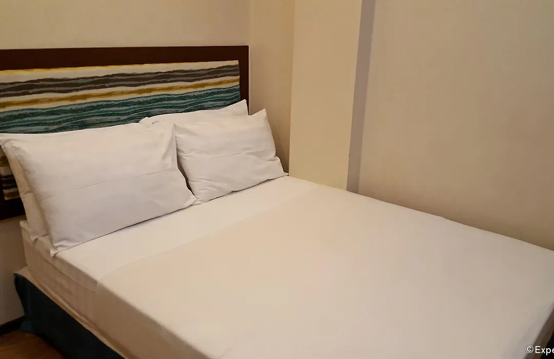 Golden Gate Suites-1