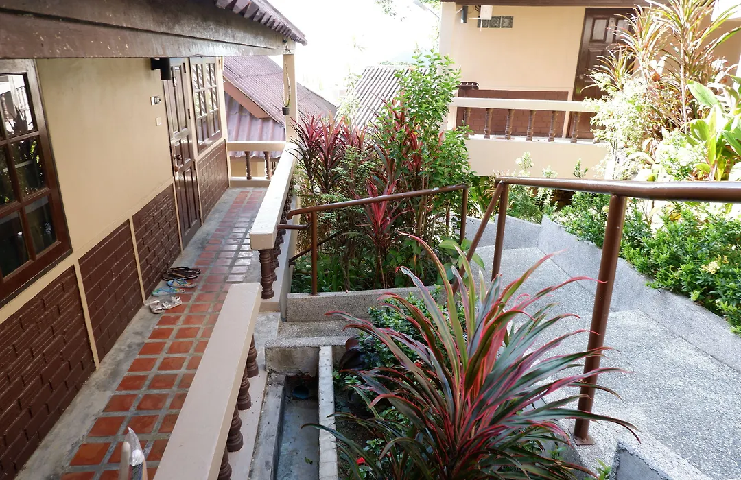 Kata Beachwalk Hotel And Bungalows-1