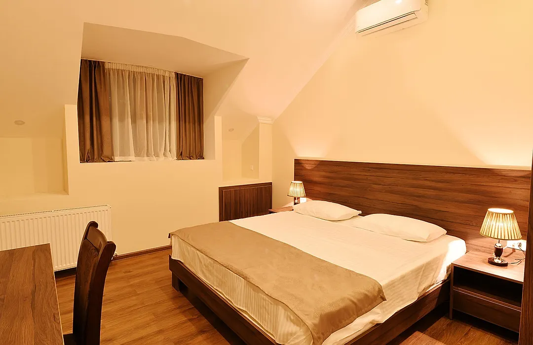 Mgk Hotel-1