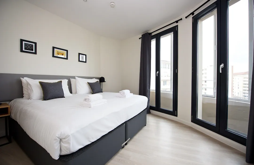 Staycity Aparthotels Lyon Rue Garibaldi-1