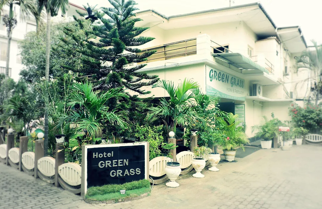 Green Grass Hotel&Restaurant-1
