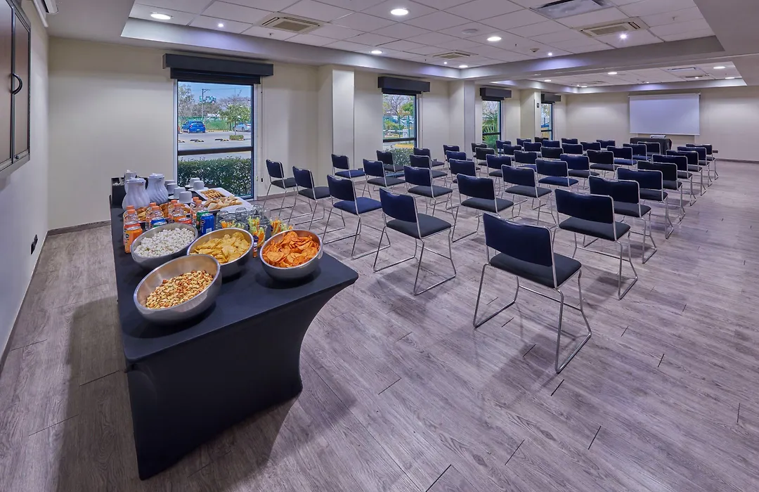 City Express By Marriott La Raza-1