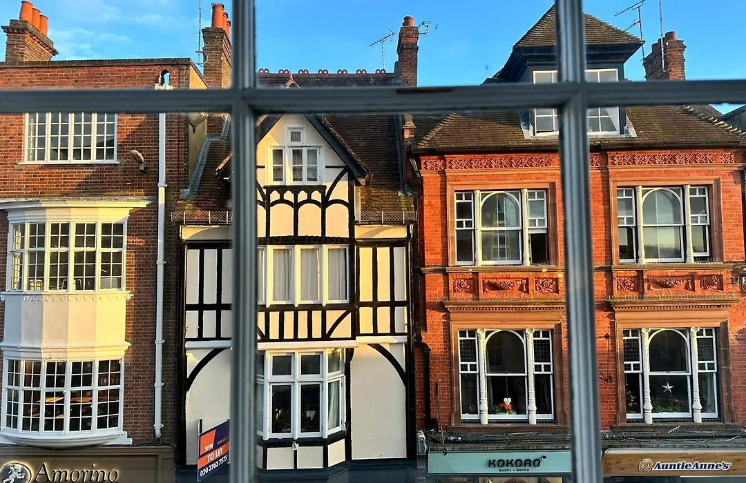 Goswell House Hotel Central Windsor-1