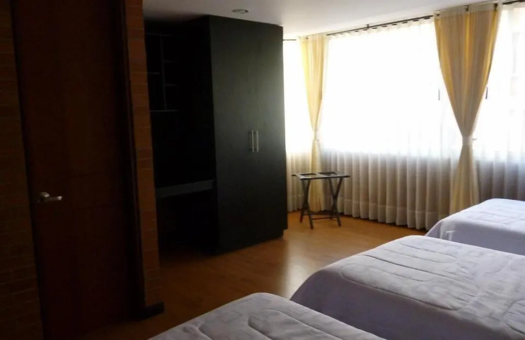 Hotel Hk Kozy Sas-1