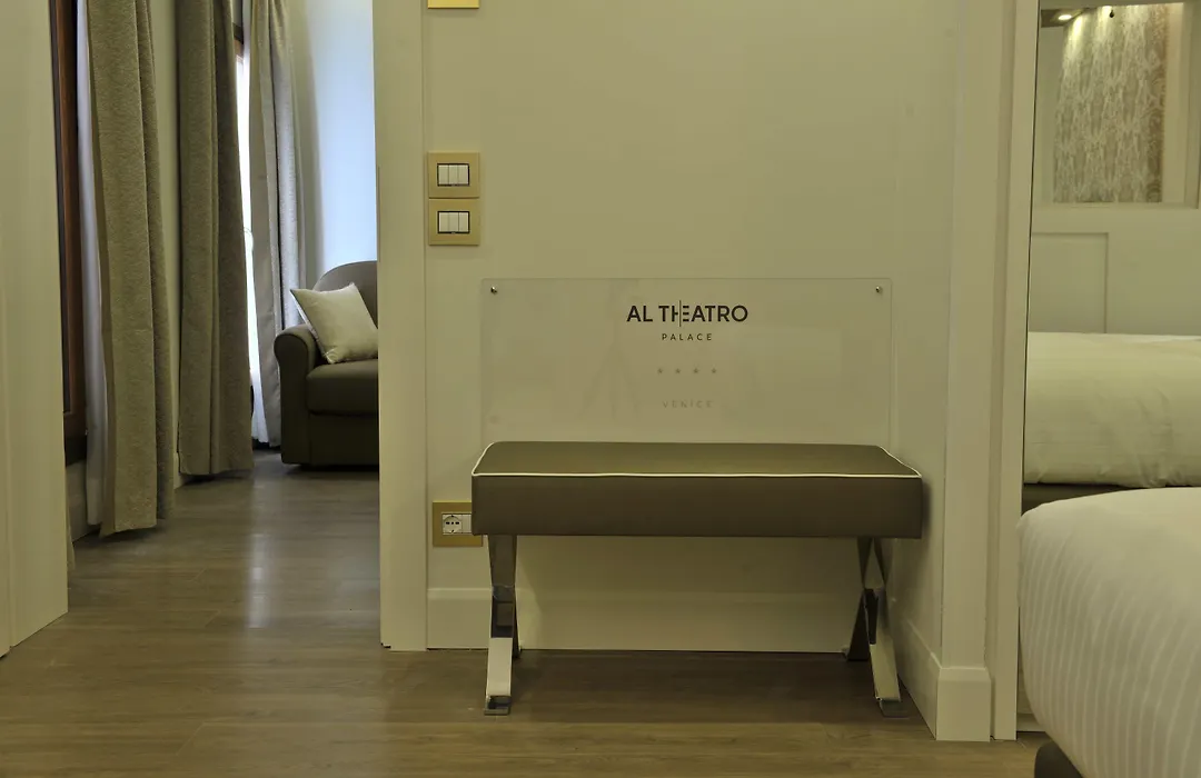Al Theatro Palace-1