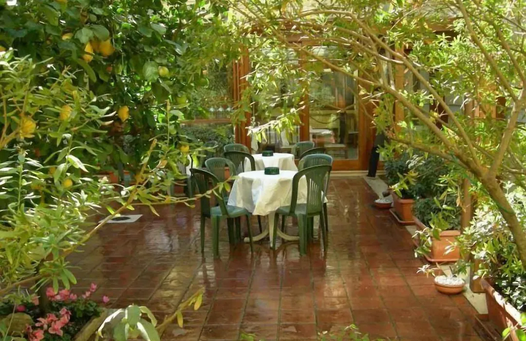 Hotel Select Garden-1