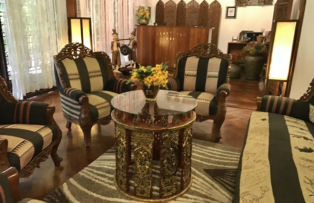 Classique Inn-1