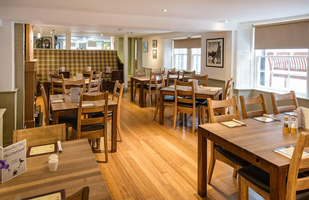 Queenshead Hotel Kelso-1