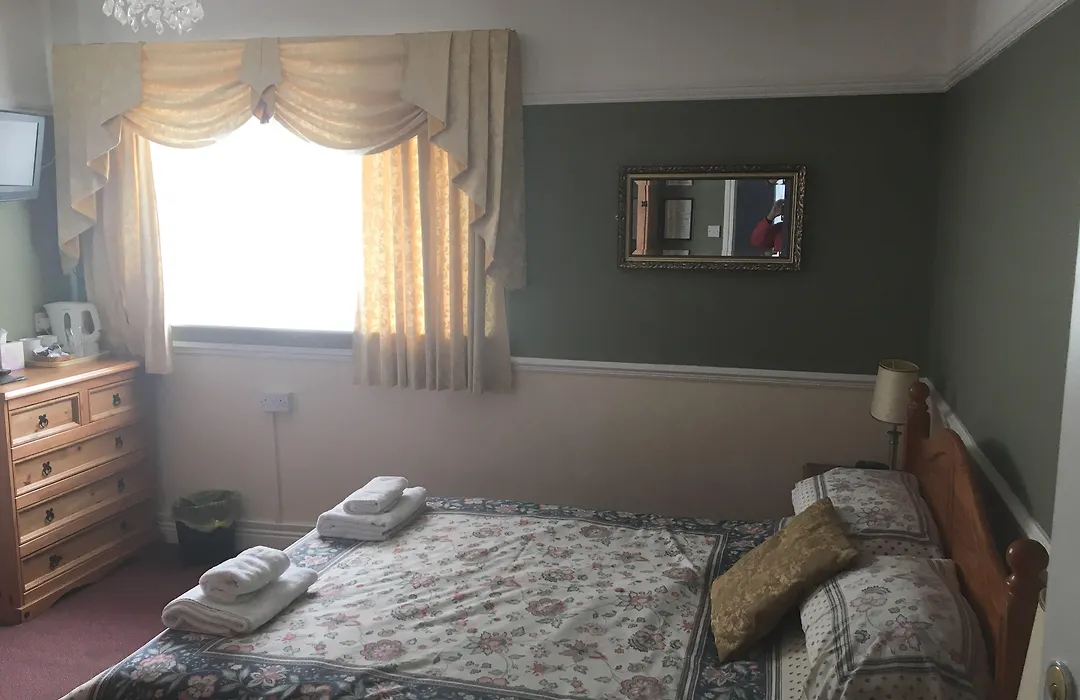 White Lodge Guest House-1