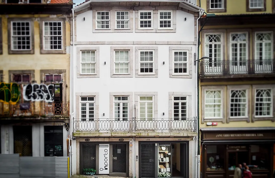 In Porto Gallery Guesthouse-1