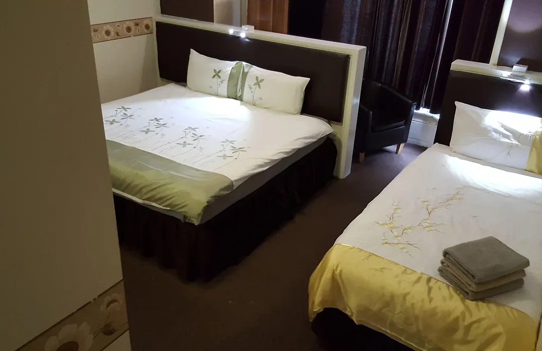 Portsmouth Budget Hotels - All Rooms Are En-Suite-1