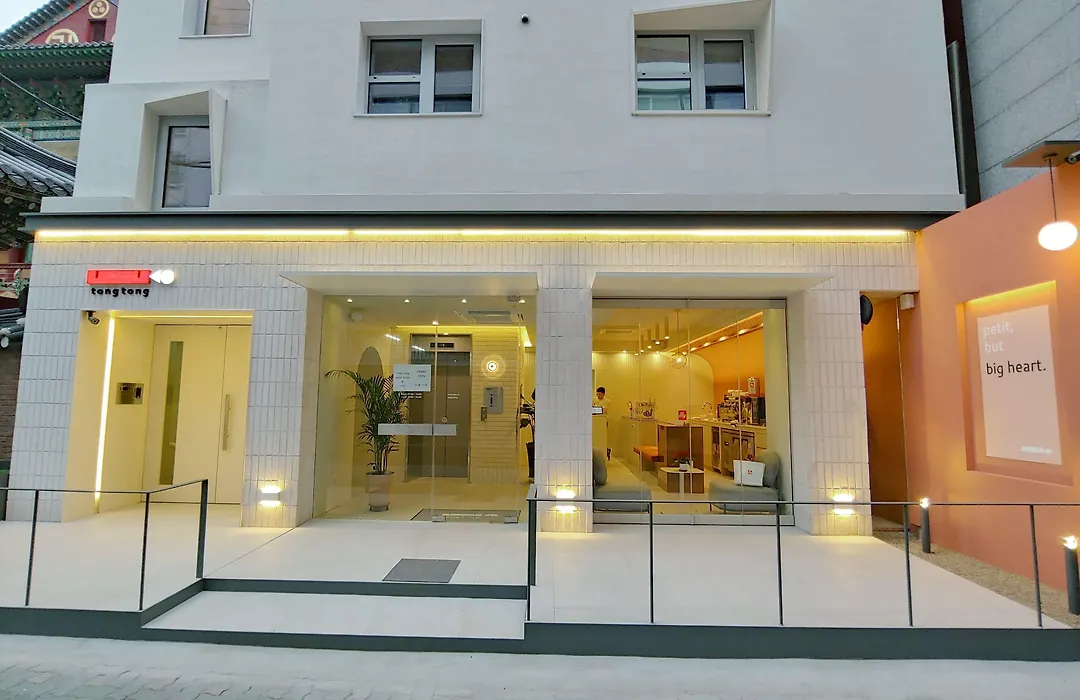 Tong Tong Petit Hotel-1