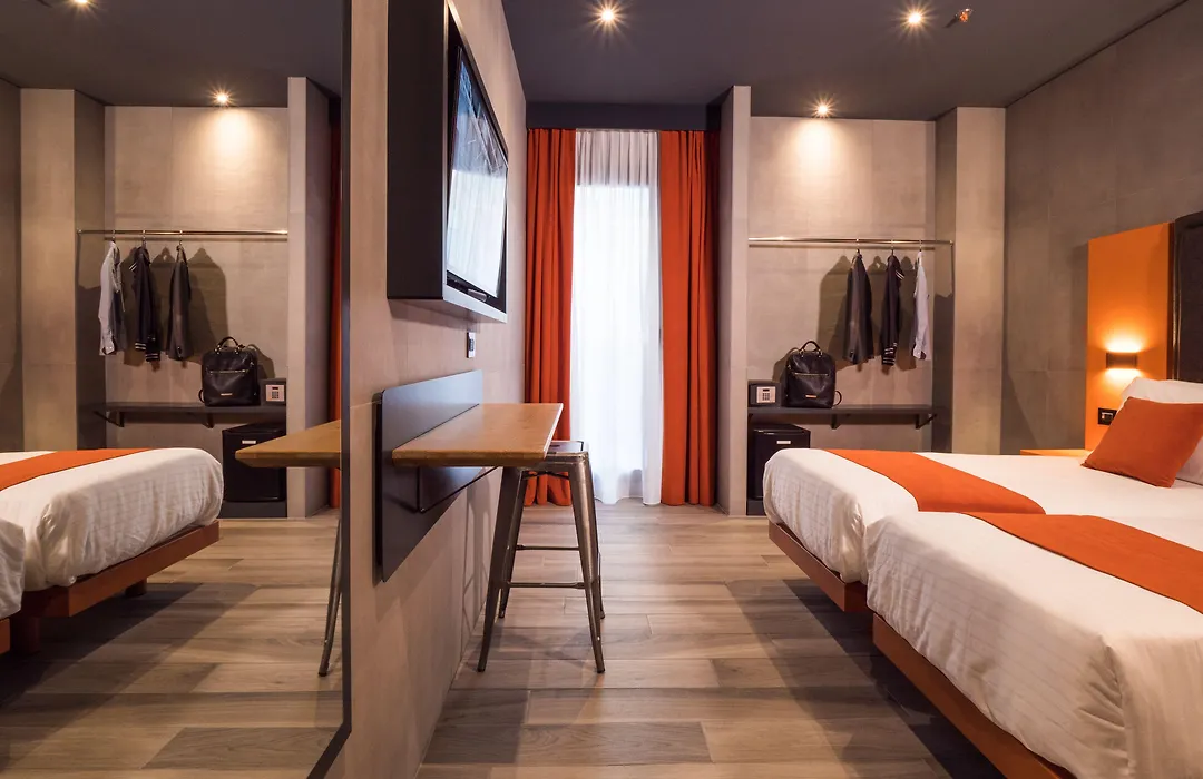 J24 Hotel Milano-1