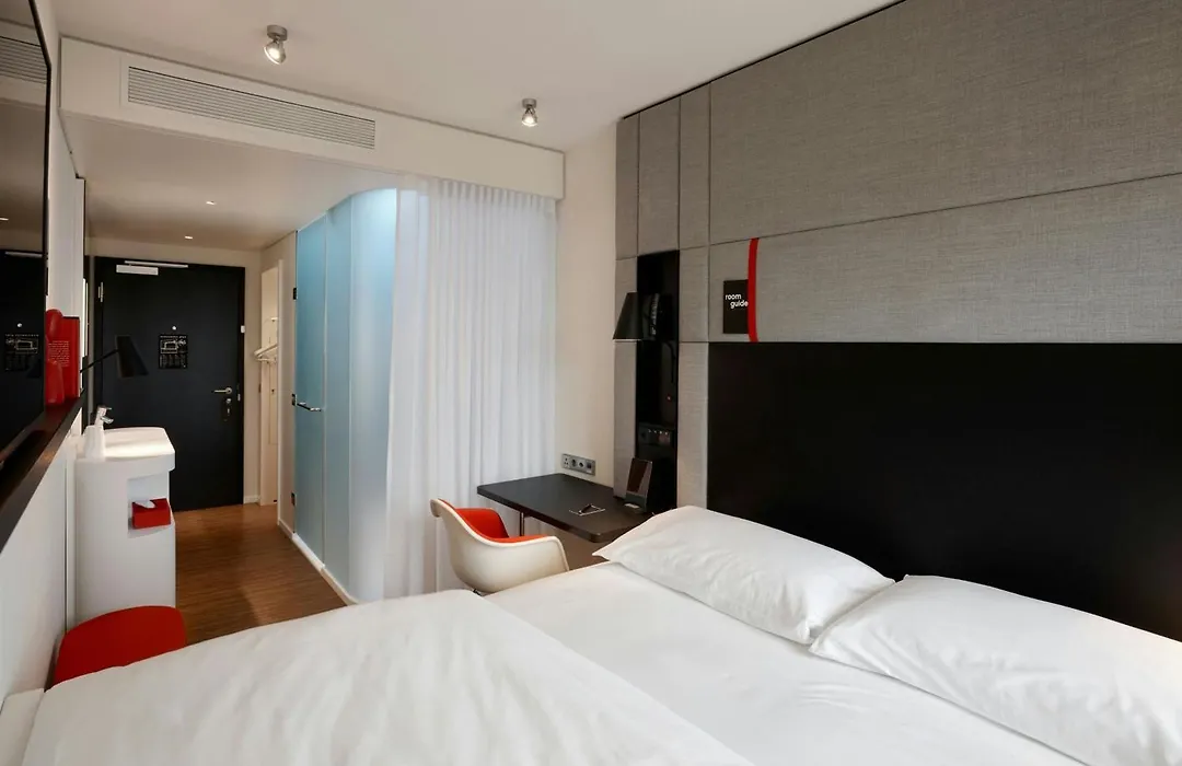 citizenM Geneva-1