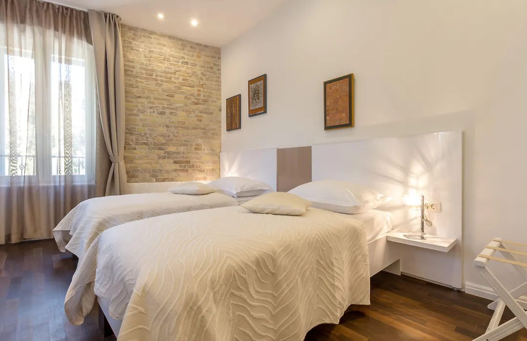 Pellegrini Luxury Rooms-1