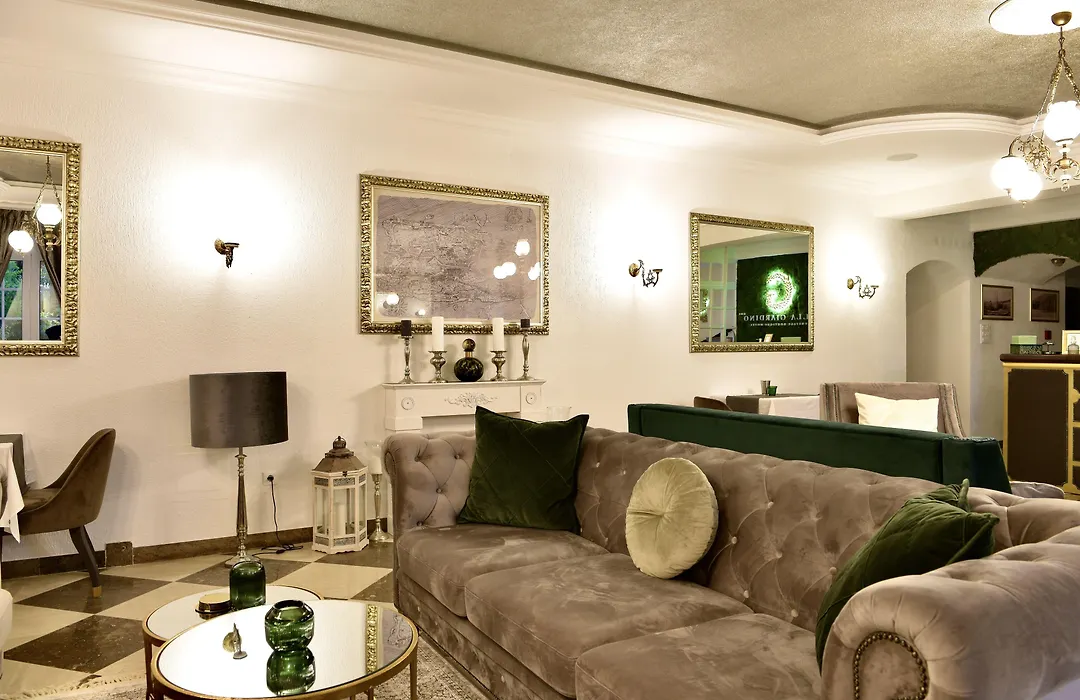 Villa Giardino Heritage Boutique Hotel Bol-1