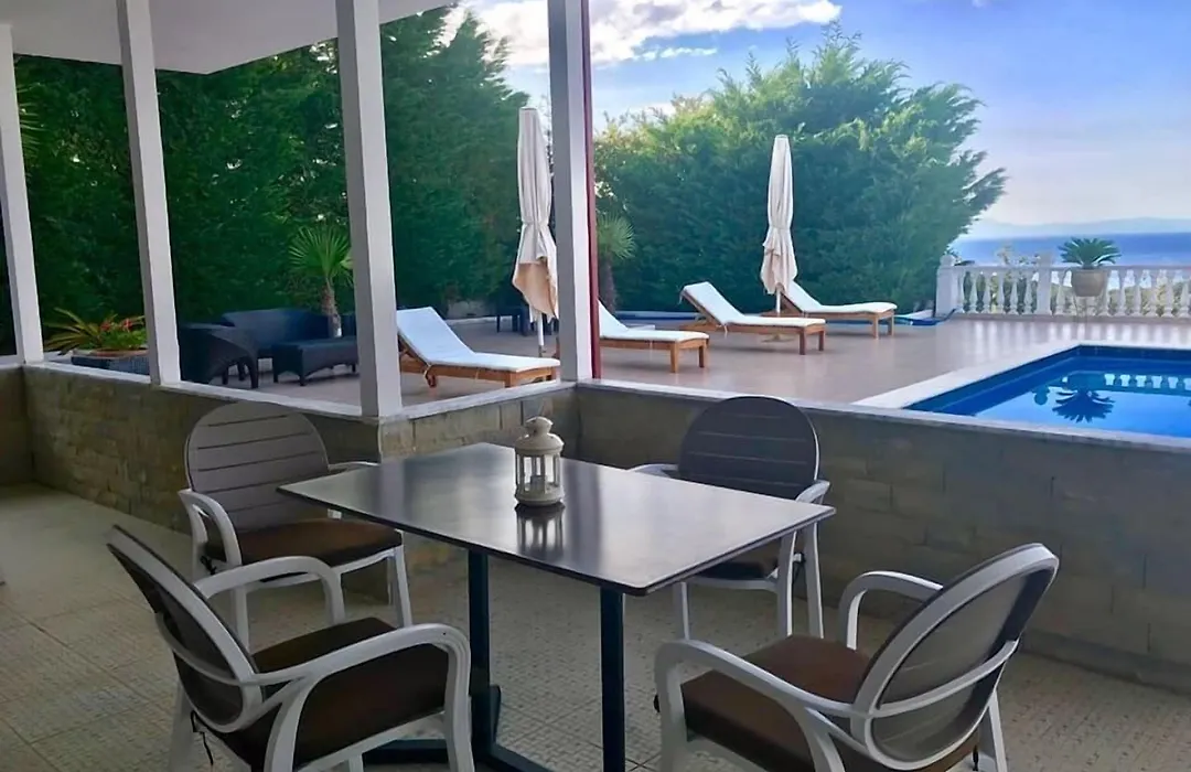 Hotel Relax Dhermi-1