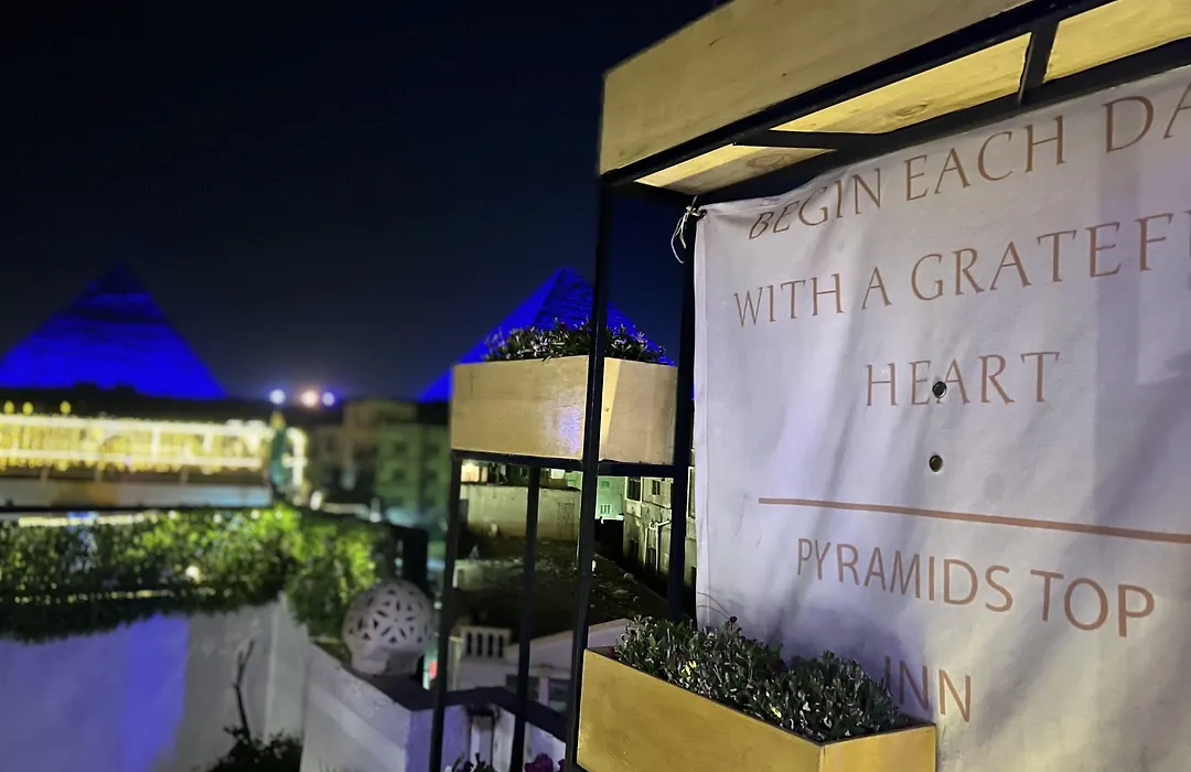 Pyramids Top Inn-1