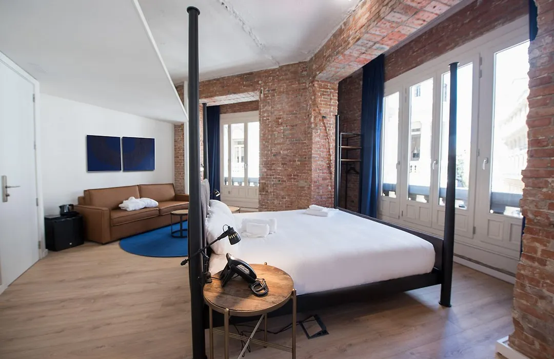 Room Gran Via-1