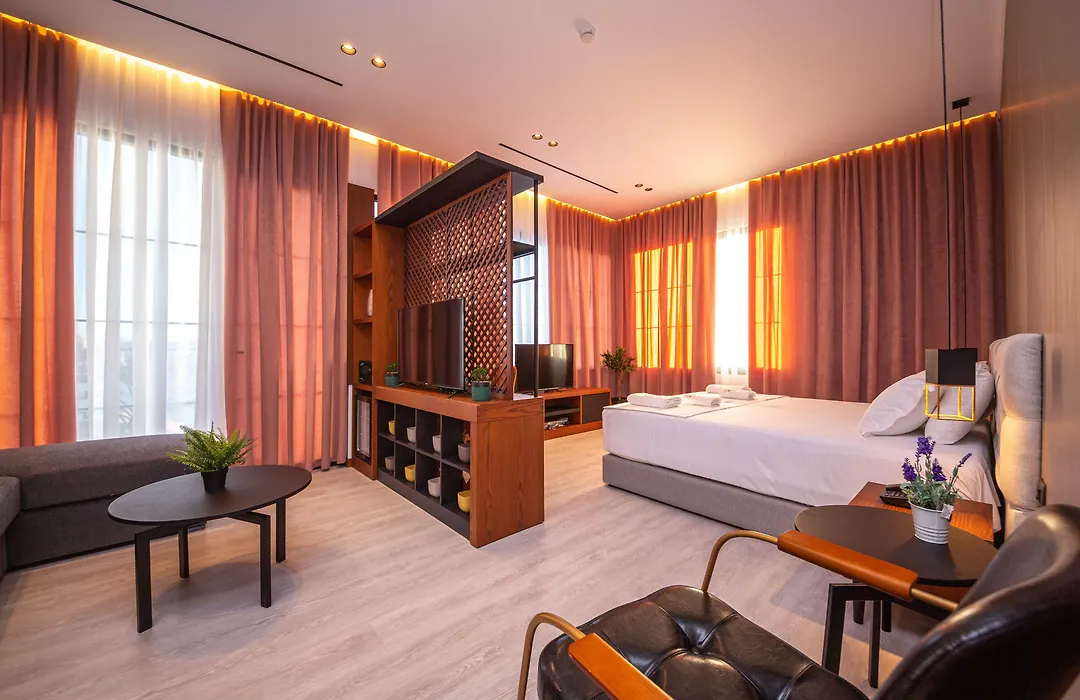 Area Hotel-1