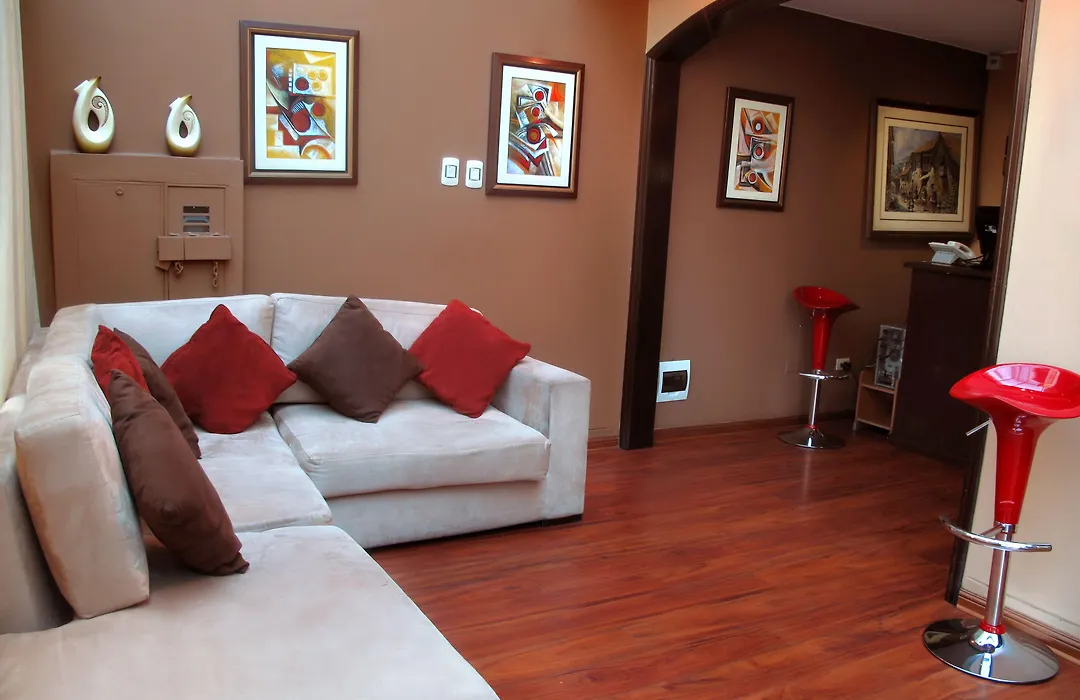 Solis Dies Hotel-1