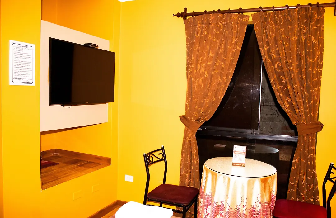 Solis Dies Hotel-1