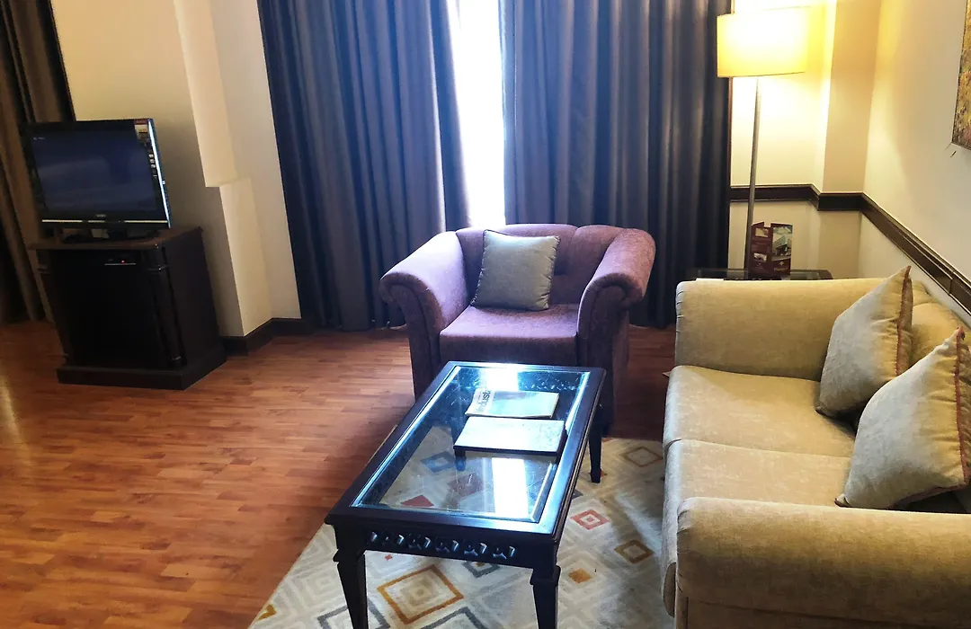 Hotel President-1