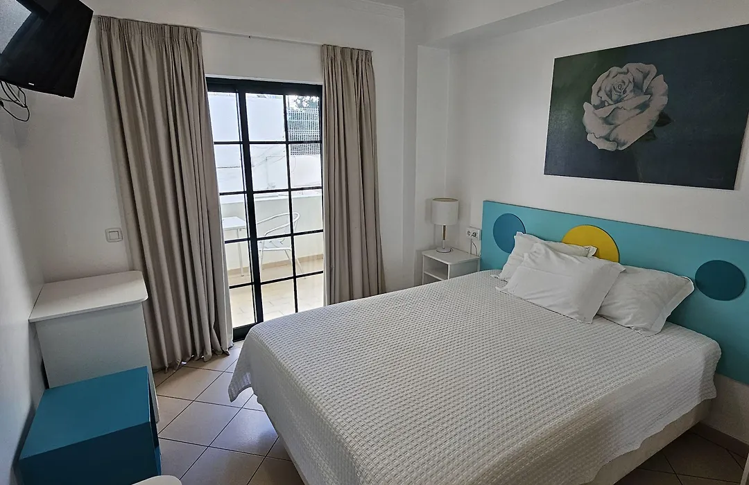 Hotel Adelaide-1
