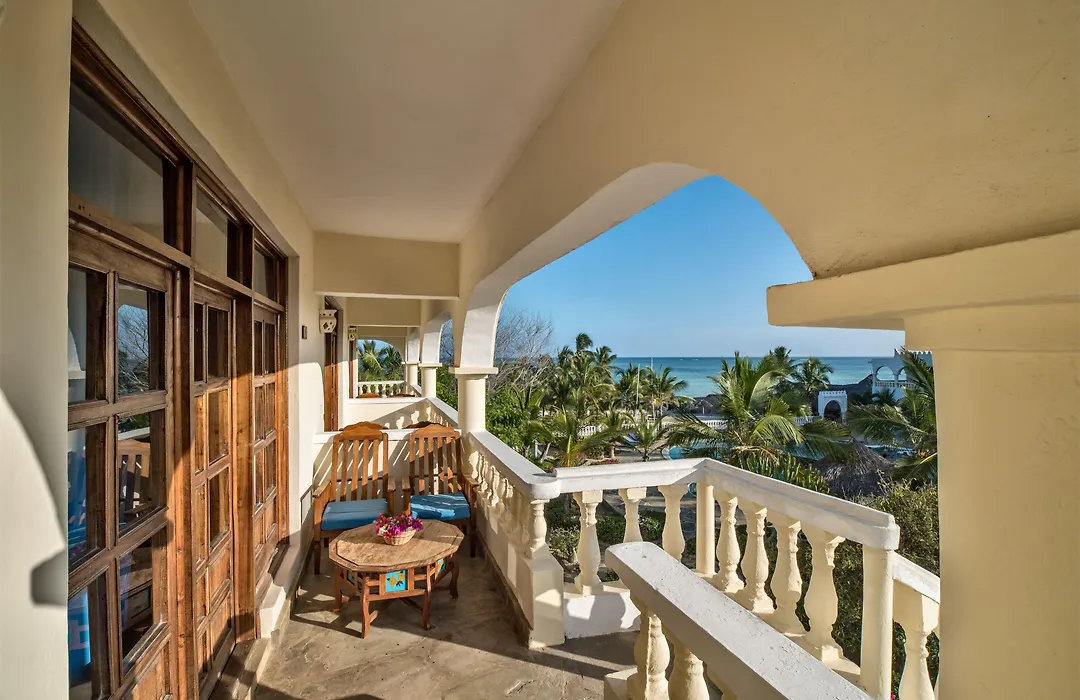 Jumbo Club Watamu-1