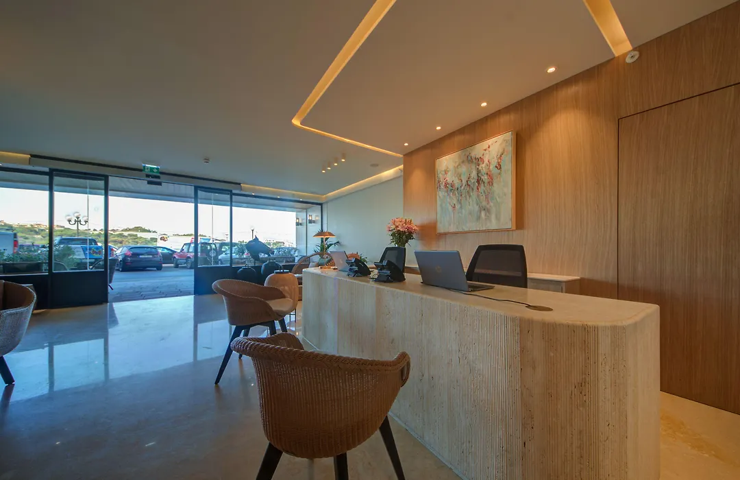 Land'S End, Boutique Hotel-1