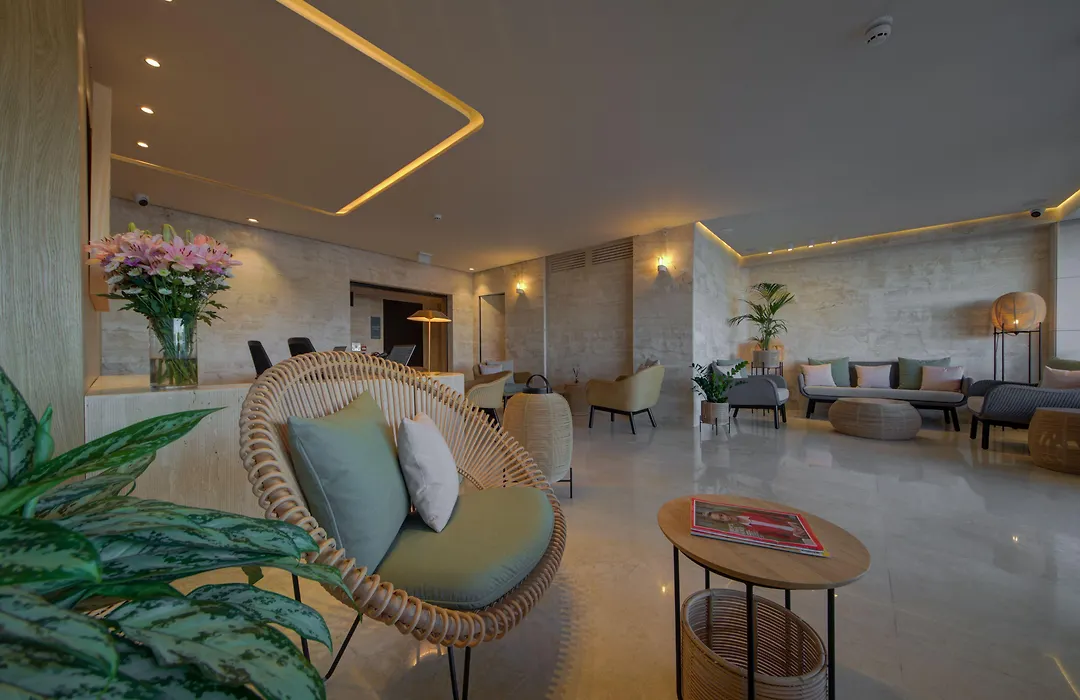 Land'S End, Boutique Hotel-1