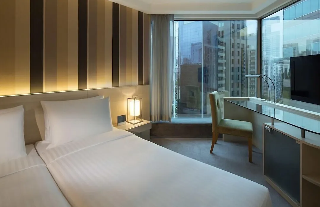 The Royal Pacific Hotel & Towers-1