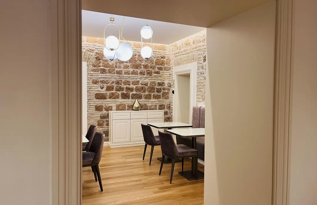 Martina Suites-1