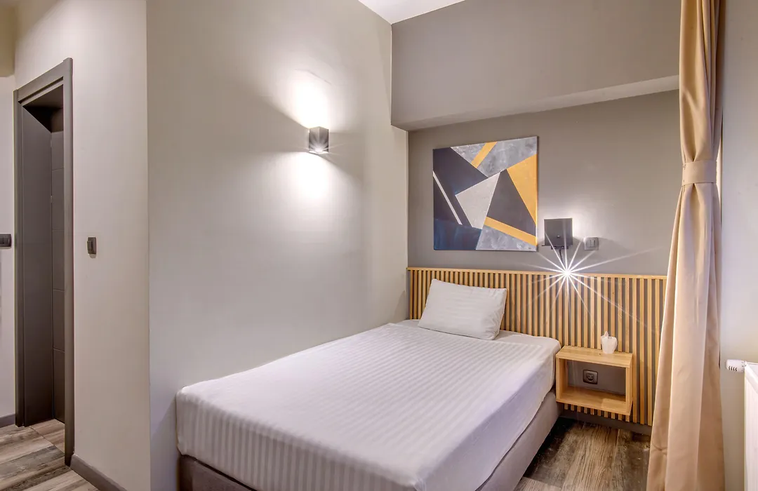 Hotel Forty One-1