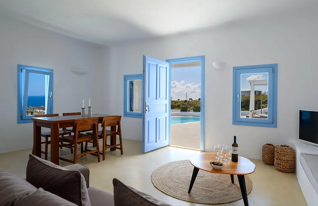 Este Luxury Suites-1