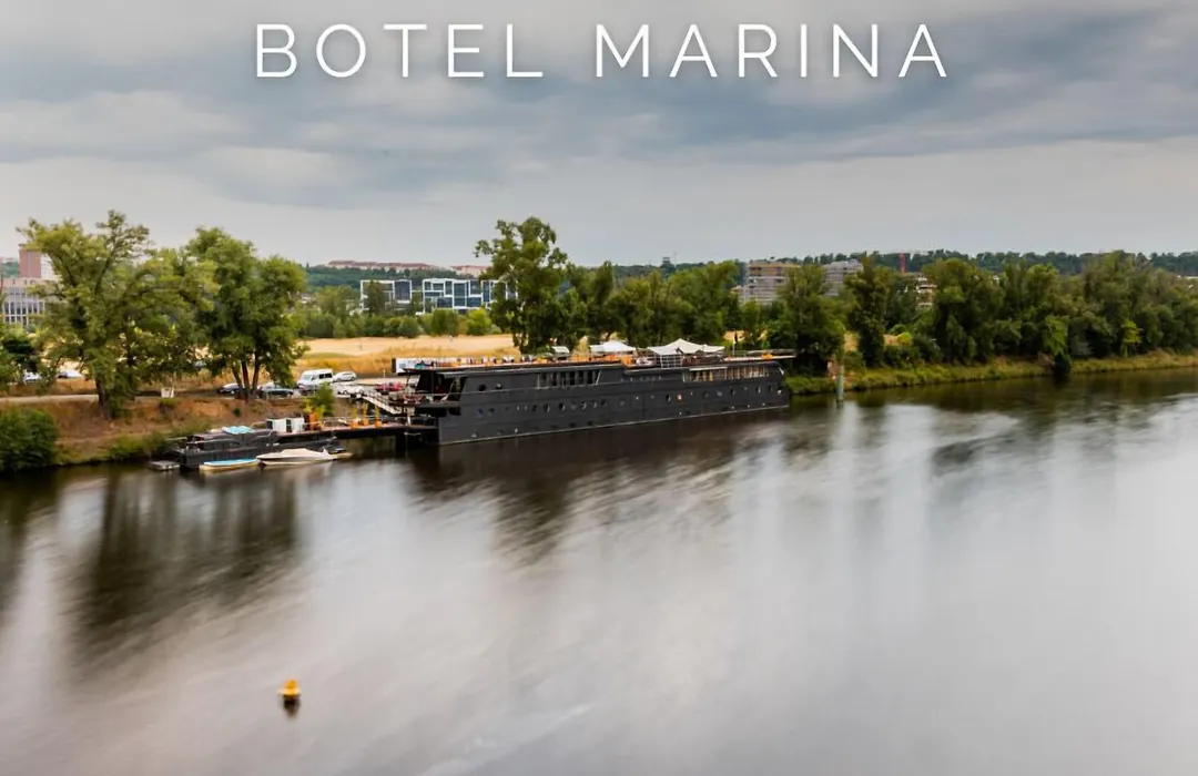 Botel Marina-1