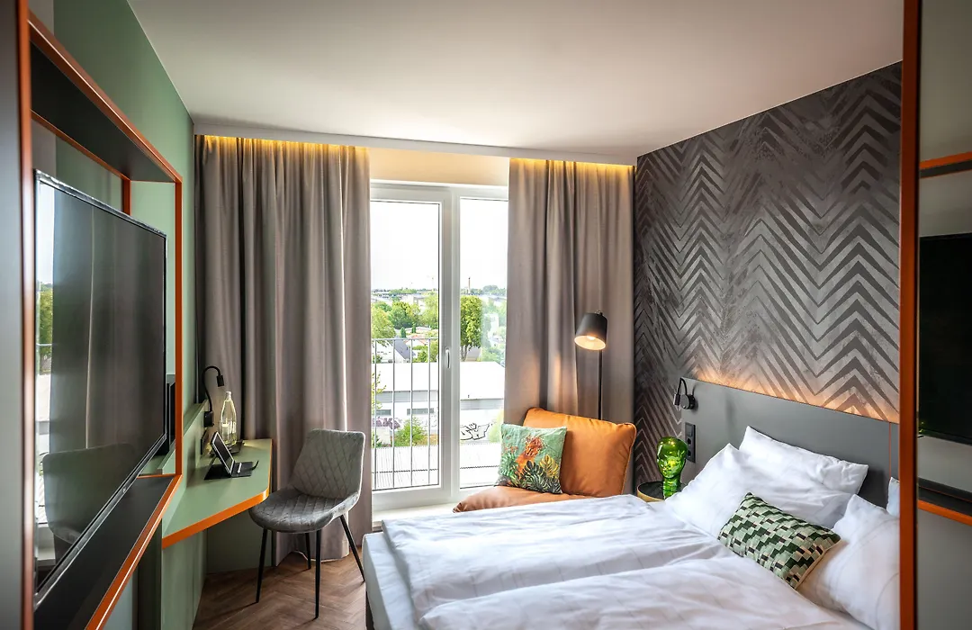 LOGINN Hotel Berlin Airport-1